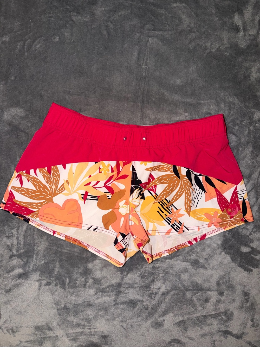 🩷 Roxy Floral Athletic Shorts